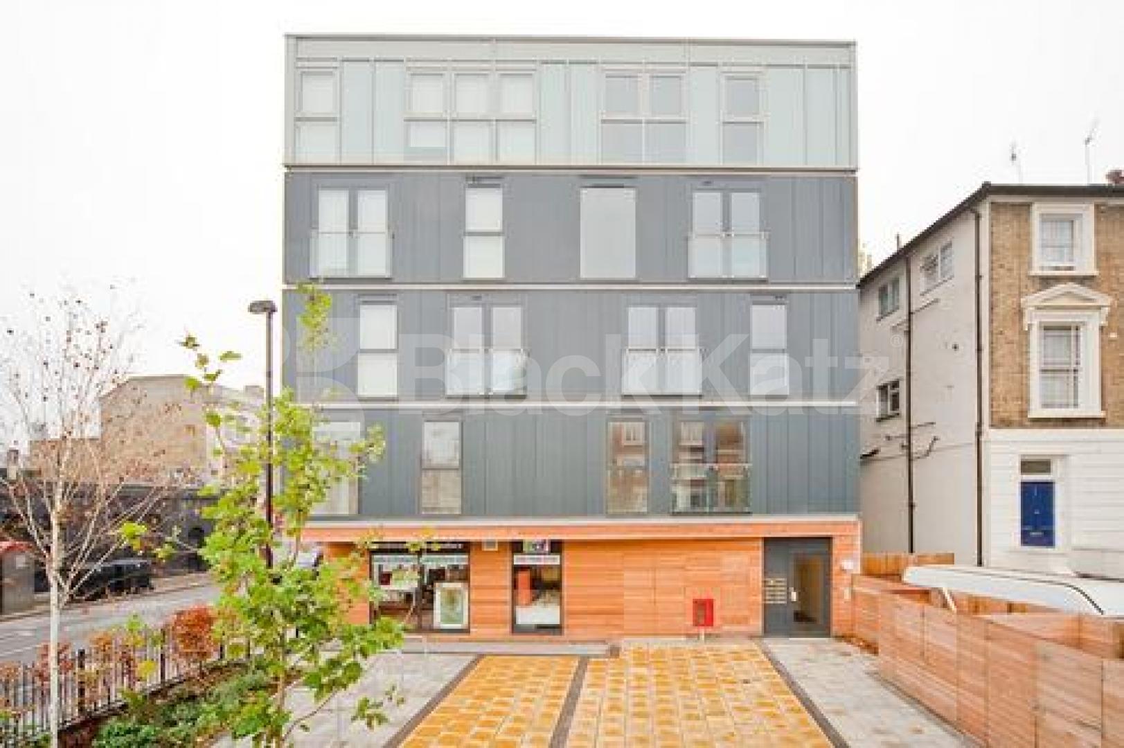 			2 Bedroom, 1 bath, 1 reception Apartment			 Camden Road, Camden